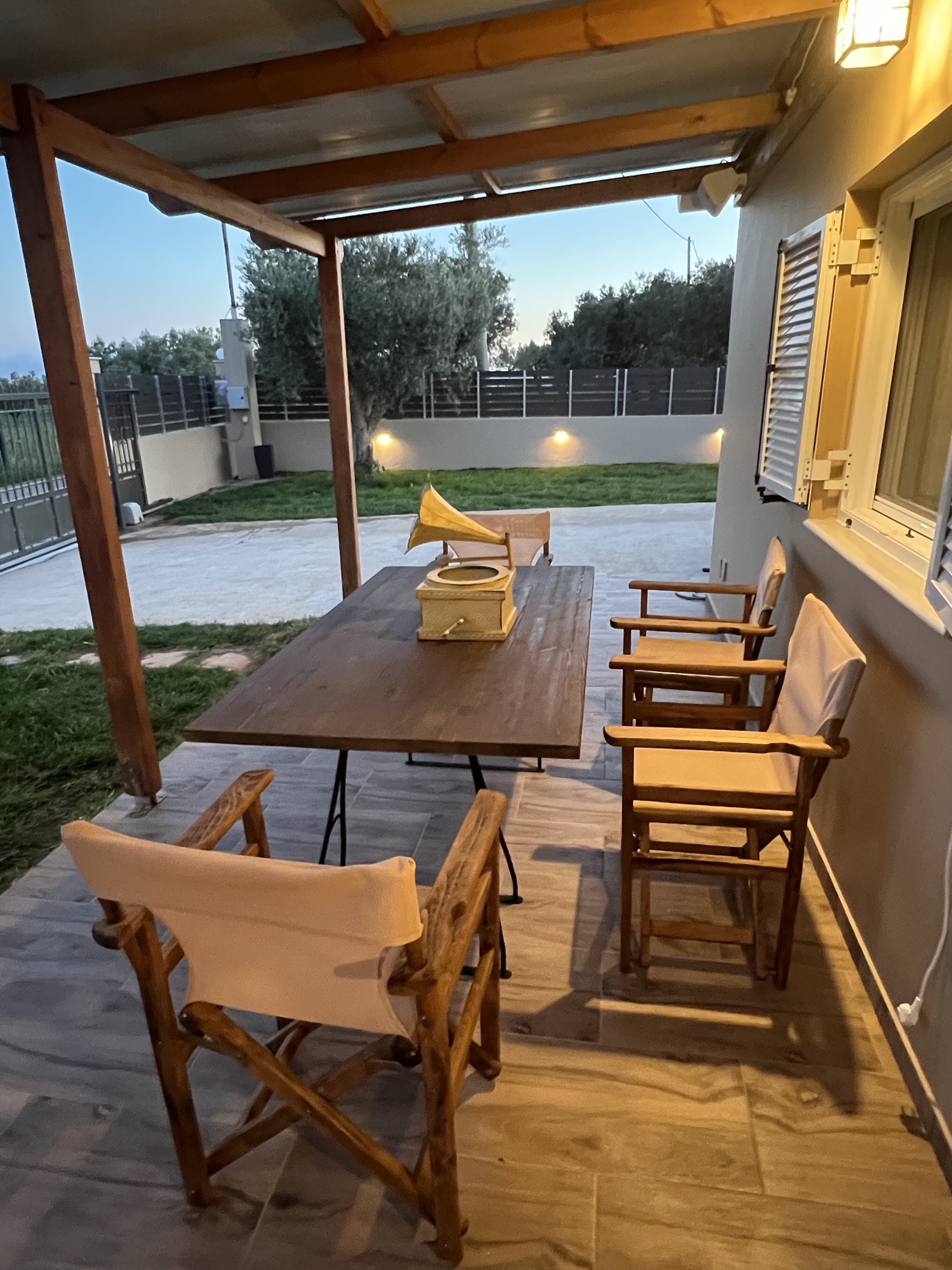 Villa Elena exterior